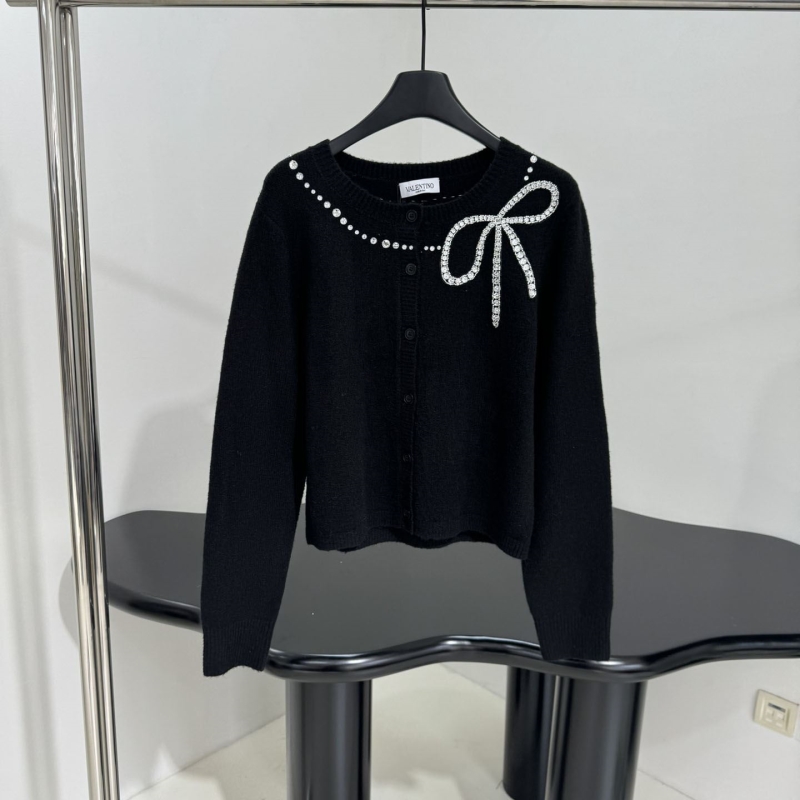 Va1e*ntin0 sweater